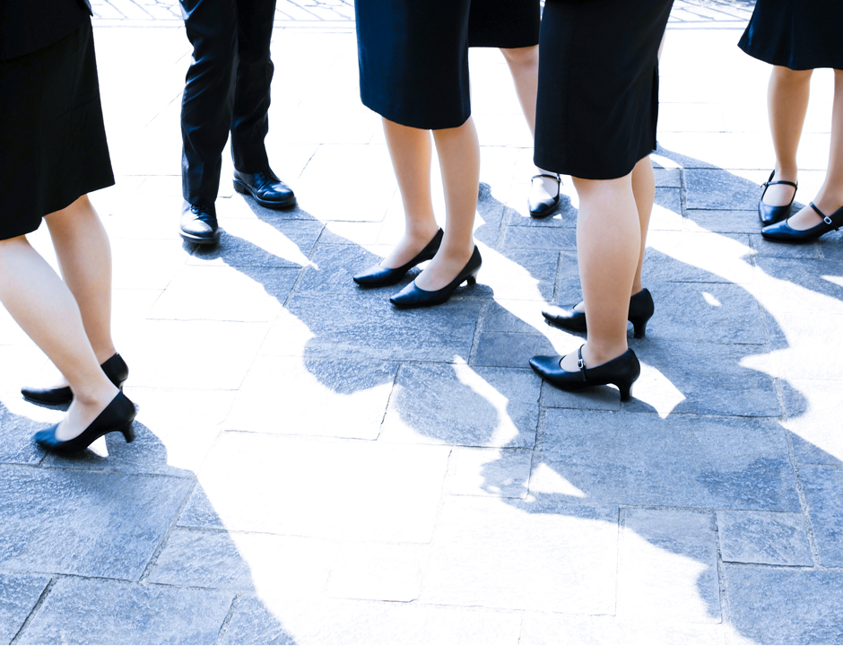 就職活動で「足の疲れを最小限にしたい」女性靴の選び方